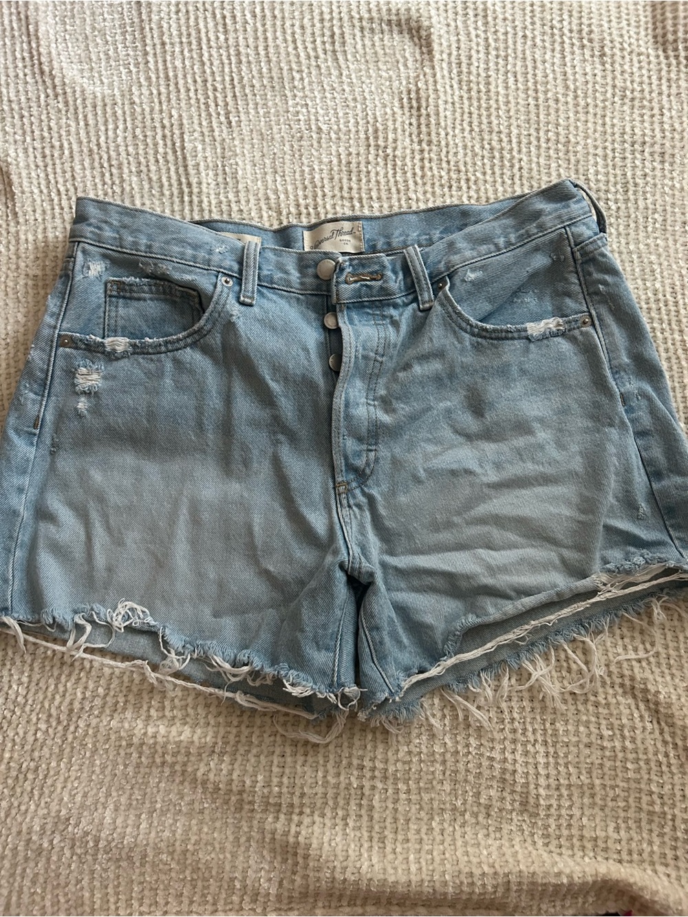 Universal Thread Light Wash Raw-Hem Denim Shorts